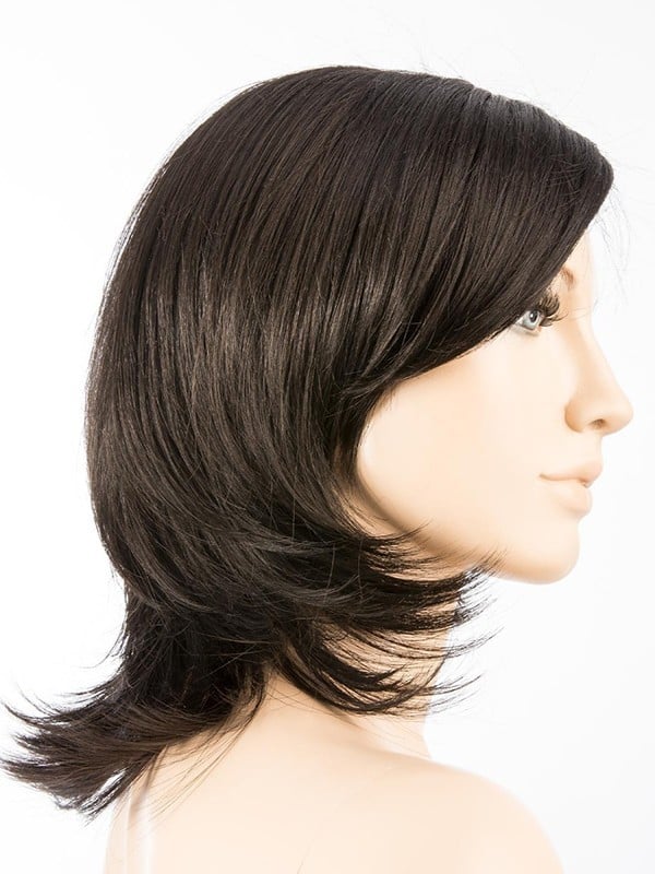 Perruque Casino Mono Part Hair Power mi-longue, pointes effilées, effet rooted et mix pour un rendu naturel et féminin