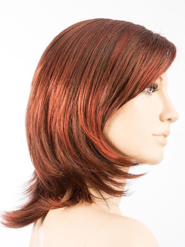 Perruque Casino Mono Part Hair Power mi-longue, pointes effilées, effet rooted et mix pour un rendu naturel et féminin
