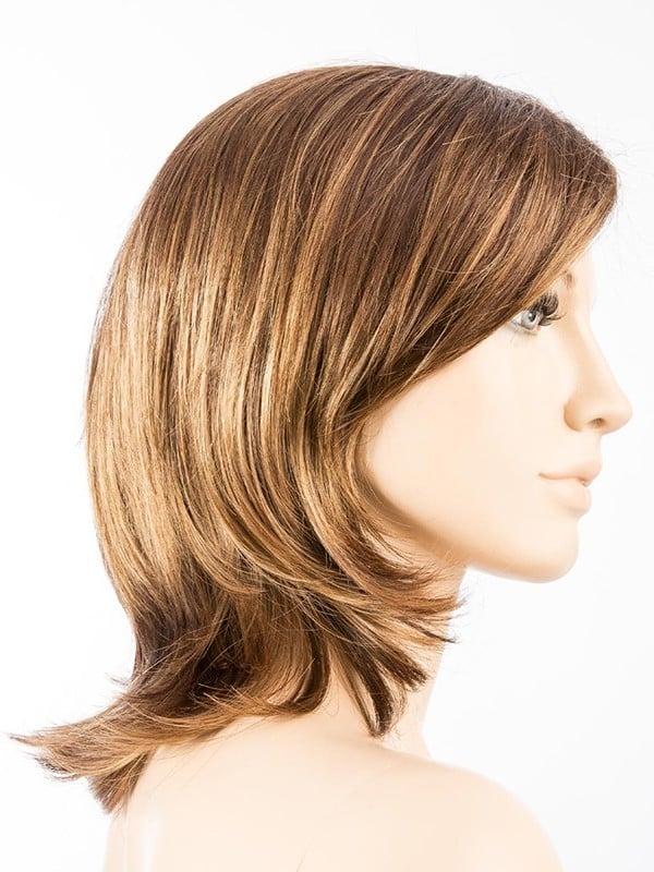 Perruque Casino Mono Part Hair Power mi-longue, pointes effilées, effet rooted et mix pour un rendu naturel et féminin