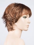 Perruque Club 10 rooted mix : volume à l’arrière, effet racines foncées et balayage de mèches, style coiffé-décoiffé