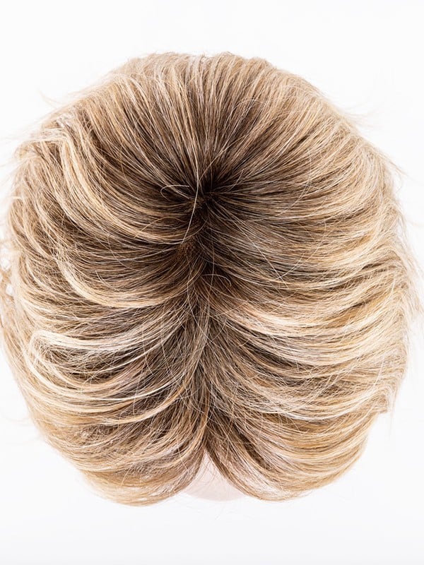 Perruque Ellen Wille Cover Mono Part : coupe courte asymétrique, fibre thermo 130°C, bordure frontale invisible extra-longue.