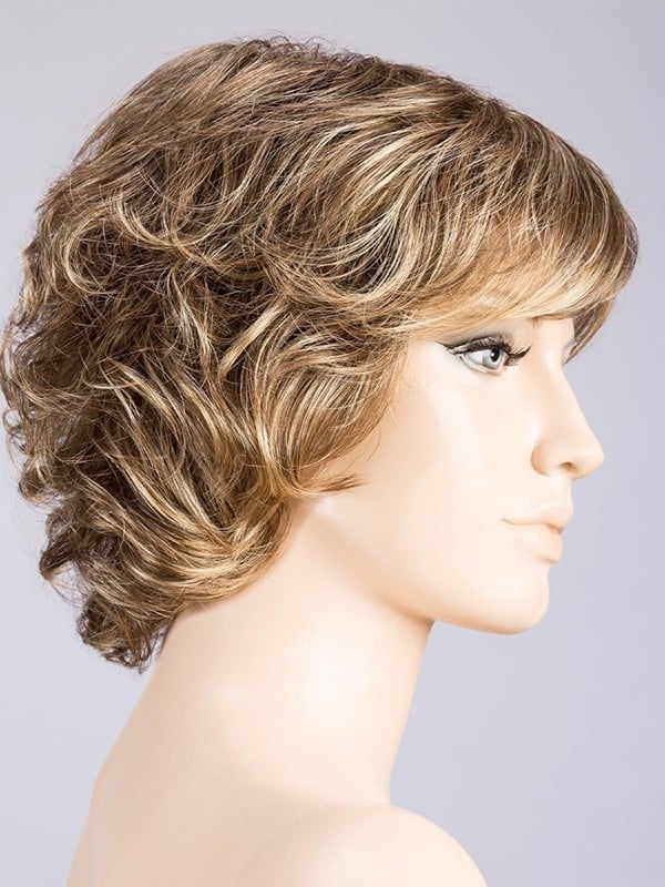 Perruque Daily ondulée : volume léger, effet rooted (racines foncées) ou mix (balayage), confort naturel pour tous les jours