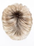 Perruque Date rooted mix : coupe courte dégradée, effet racines foncées et balayage, rendu naturel et léger