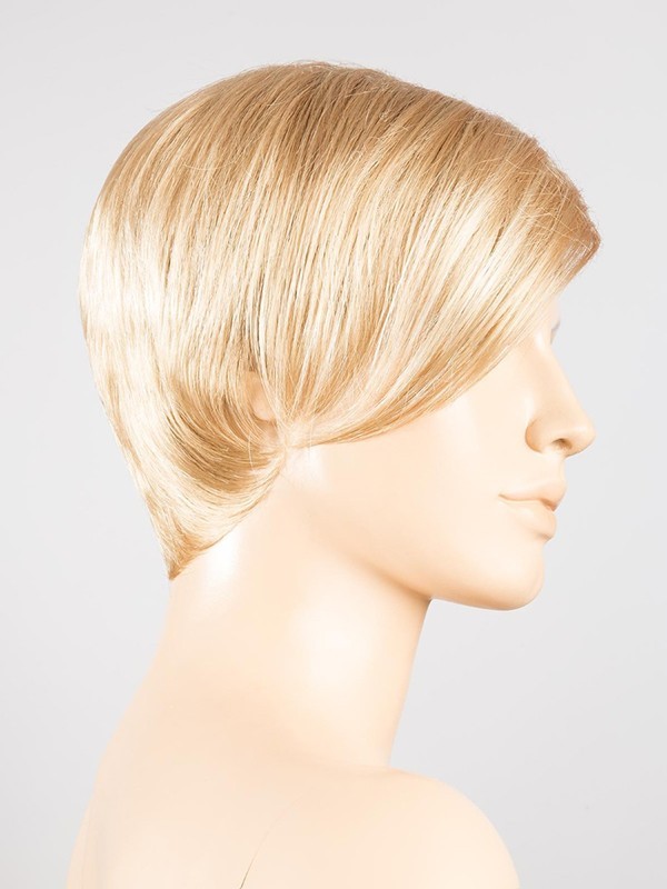 Perruque Disc Mono Part Ellen Wille : coupe courte dégradée, frange asymétrique, effet rooted (racines foncées) et mèches mix.