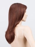 Perruque En Vogue Ellen Wille : cheveux longs, fibre chauffante 130°C, mini bordure invisible pour un effet naturel