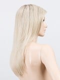 Perruque En Vogue Ellen Wille : cheveux longs, fibre chauffante 130°C, mini bordure invisible pour un effet naturel