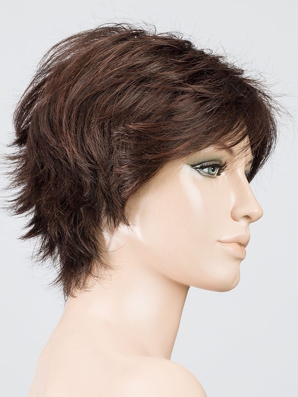 Perruque Flip Mono courte, nuque dégagée, pointes effilées arrière pour un volume naturel chic et sportif