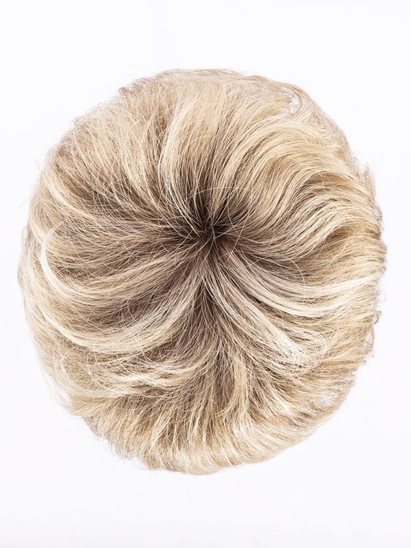 Perruque Ellen Wille Foxy Mono : coupe courte classique, tulle frontal invisible extra-long pour un effet naturel et discret.