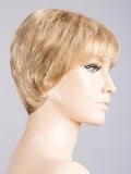 Perruque Ginger Mono Hair Power : coupe courte classique, tulle cinéma invisible et frange effilée, confort léger au quotidien.