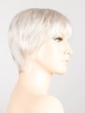 Perruque Ginger Small Hair Power petite taille 53-54 cm : coupe courte classique avec frange effilée et tulle cinéma discret