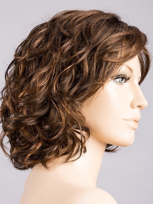 Perruque Ellen Wille Girl Mono Part : ondulations séduisantes, raie mono naturelle, volume girly et look rebelle