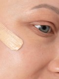 BB Crème MÊME 30ml : fini naturel, couvre rougeurs et imperfections, hydrate les peaux sensibles et fragilisées.