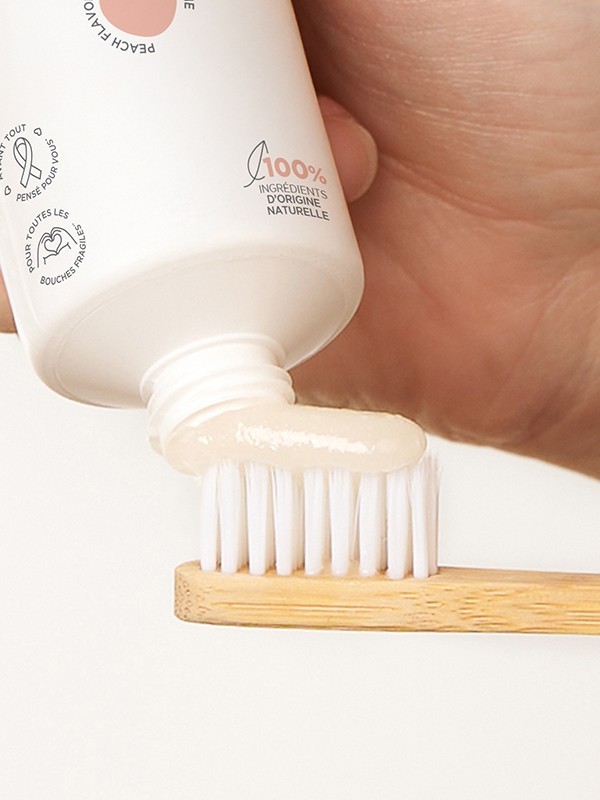 Dentifrice doux MÊME 75ml : gel 100% naturel sans menthol, pour bouches sèches et gencives sensibles, enrichi en fluor.
