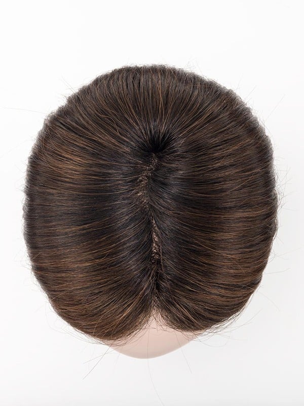 Perruque Glamour Mono Part : longue chevelure dégradée, frange fine, tulle cinéma et bordure invisible pour un rendu naturel.