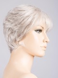 Perruque Light Mono Ellen Wille courte : coupe classique, frange légère, nuque longue, effet rooted/mix pour un look naturel