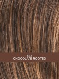 Perruque Pretty Hair Power : boucles Hollywood et frange épaisse, volume chic avec effet racines foncées ou balayage mix.
