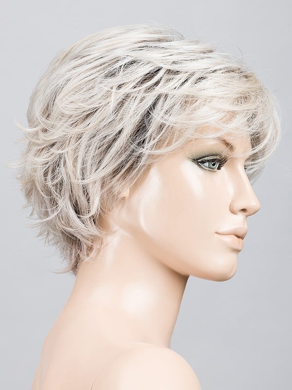 Perruque Relax Ellen Wille Hair Power : coupe effilée, bordure invisible, fibre thermo 130°C, rendu naturel et discret