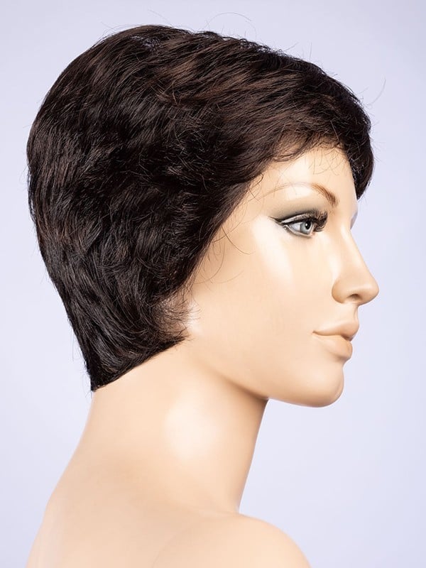 Perruque Ellen Wille Risk Comfort : coupe courte sportive, tulle cinéma discret, effet rooted/mix, confort léger au quotidien.