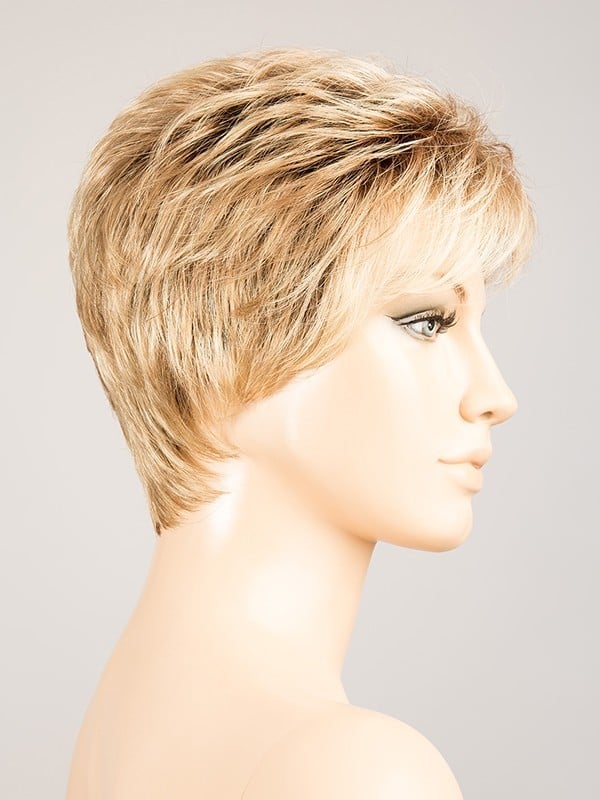 Perruque Spring Hi Hair Power : coupe pixie avec longue frange effilée, tulle cinéma pour un rendu naturel, légère et confortabl