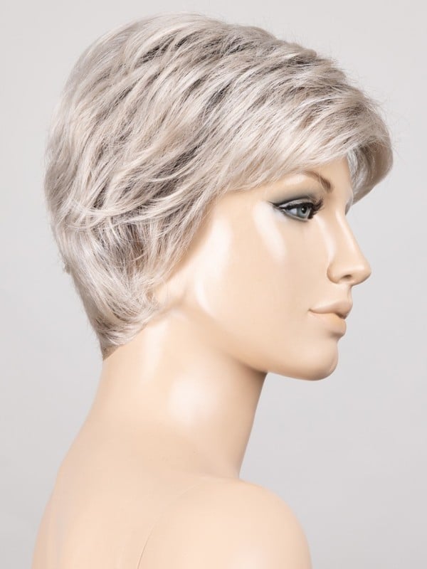Perruque Posh Deluxe Ellen Wille – Coupe courte, tulle frontal discret