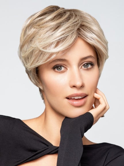 Perruque Sun Cool Gisela Mayer : coupe courte lisse, mèche latérale, fibre synthétique thermo 150°C, confort Essential 2