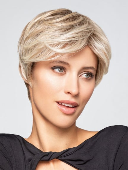 Perruque Sun Cool Gisela Mayer : coupe courte lisse, mèche latérale, fibre synthétique thermo 150°C, confort Essential 2
