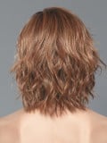 Perruque Anima Ellen Wille carré court wavy en fibre synthétique résistante à la chaleur, avec lace front discret et volume natu