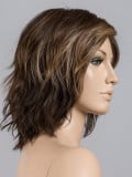 Perruque Anima Ellen Wille carré court wavy en fibre synthétique résistante à la chaleur, avec lace front discret et volume natu