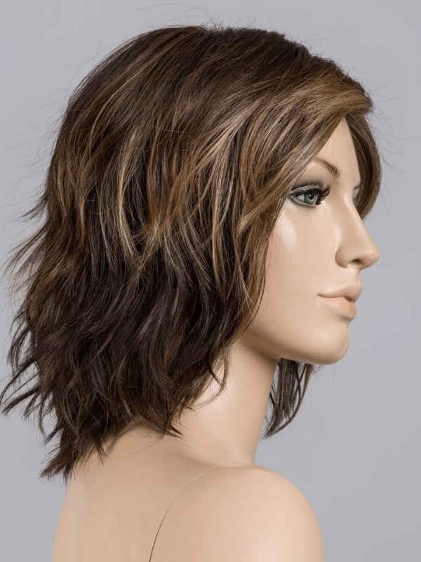 Perruque Anima Ellen Wille carré court wavy en fibre synthétique résistante à la chaleur, avec lace front discret et volume natu