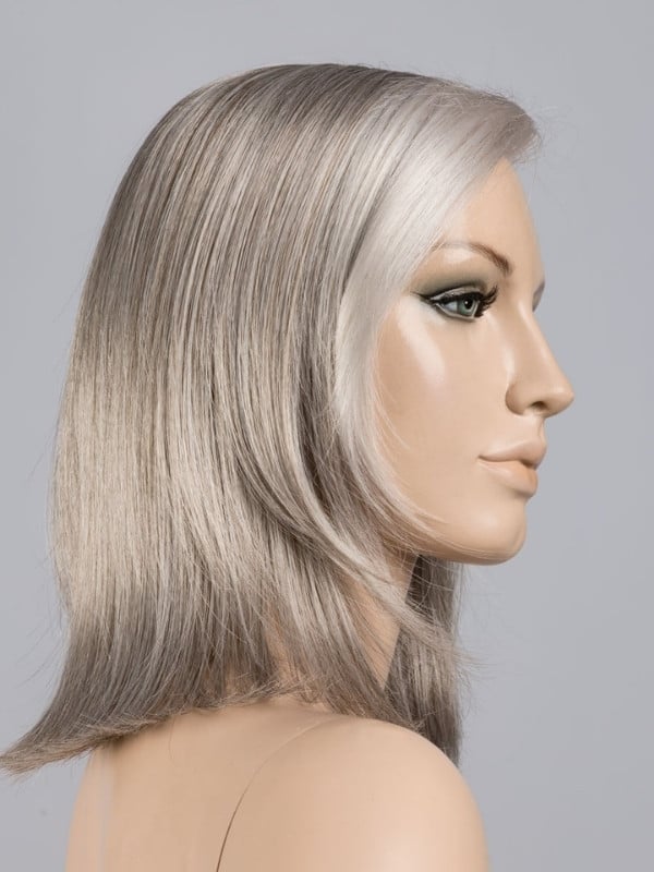 Perruque Flirt Mono Part Ellen Wille mi-longs lisse avec lace front et raie mono-filament pour un effet naturel. Découvrez les c