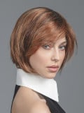 Perruque French Mono Part Ellen Wille coupe courte lisse avec raie semi mono-filament et lace front pour un effet naturel