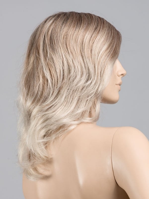Perruque Touch Mono Part Ellen Wille femme à cheveux longs ondulés, en fibre synthétique avec lace front pour un effet naturel e
