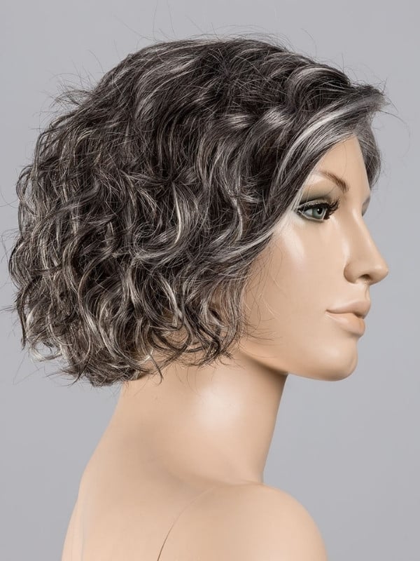 Perruque Turn Mono Part Ellen Wille courte bouclée en fibre synthétique avec lace front et raie semi mono-filament, effet nature