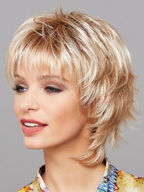 Perruque Fresh Light Gisela Mayer, coupe dégradée effilée en fibre synthétique pour un look féminin, moderne et naturel