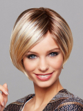 High End Vicky perruque coupe carré plongeant vue de face