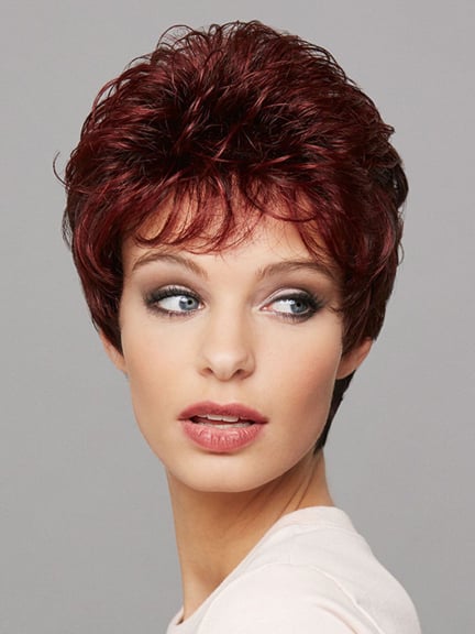 Perruque Sky Gisela Mayer coiffure legerement ondulee