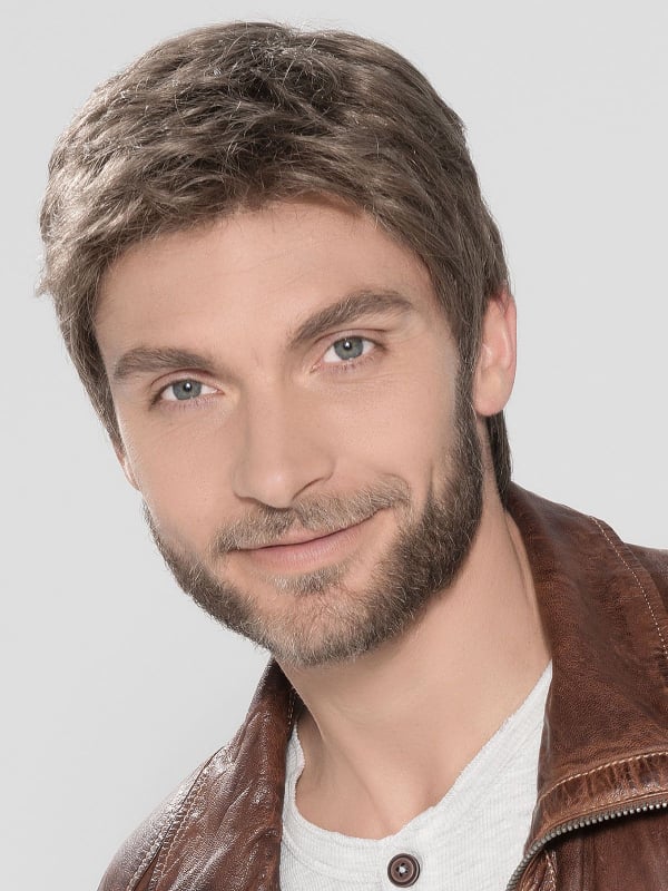 Perruque homme Steven Sport 2.0 : coupe dégradée chic, ondulation sur le dessus, tulle cinéma discret, volume naturel
