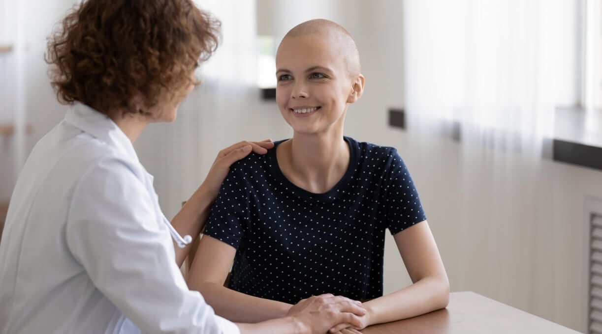 Pourquoi la chimiothérapie fait-elle tomber les cheveux ?