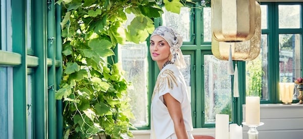 Turban femme et confiance en soi : se sentir bien malgré la perte de cheveux