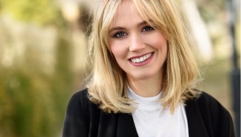perruque en cheveux synthétiques pour les femmes
