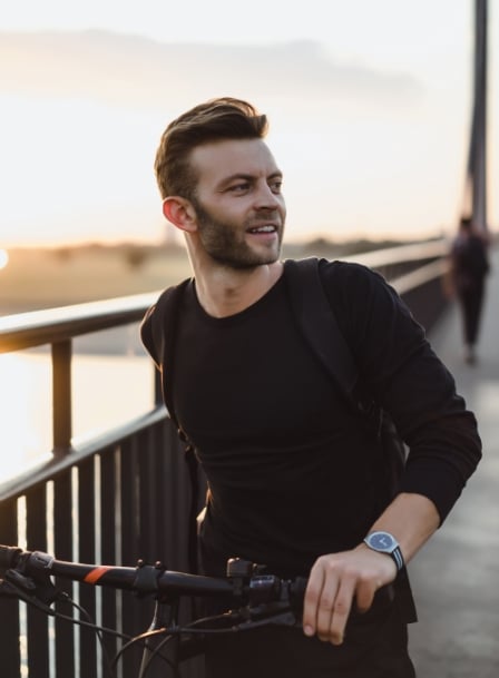 Compléments capillaires synthétiques pour homme