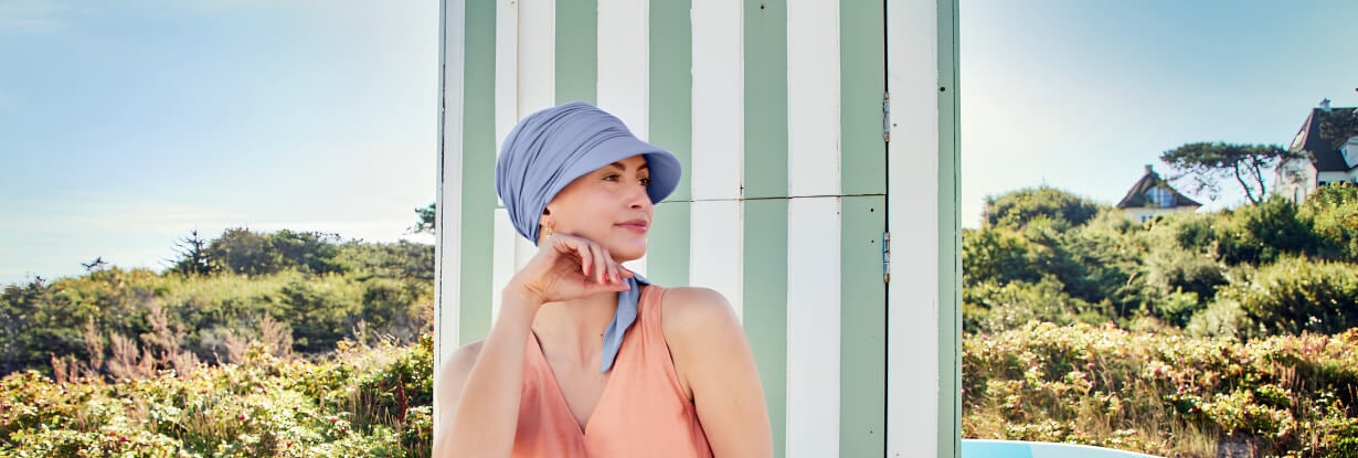 Quel chapeau quand on perd ses cheveux ? Guide pour protéger son cuir chevelu !